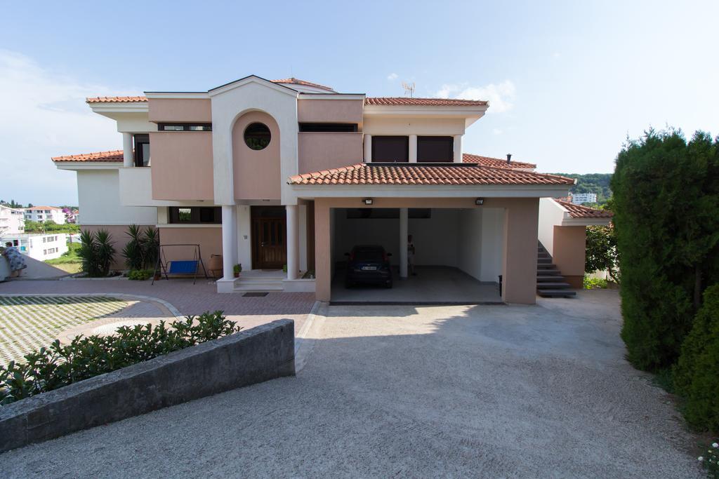 Apartments Kan อุลซิน ภายนอก รูปภาพ