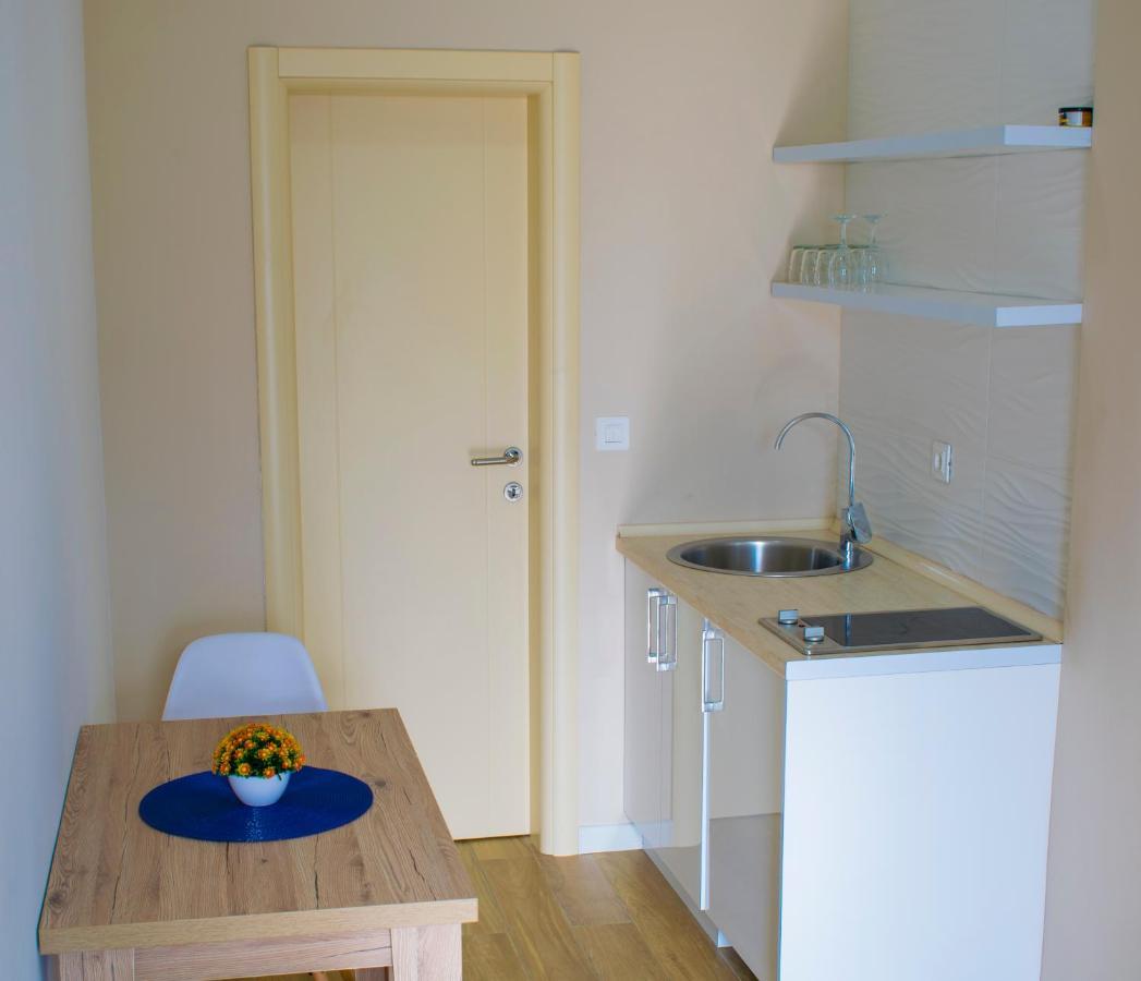 Apartments Kan อุลซิน ภายนอก รูปภาพ